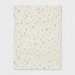 Cupcake Kids' Rug - Pillowfort™ 9 Cupcake Kids' Rug - Pillowfort™ -Pillowfort GUEST 542498ed e39d 4f7b aba5 30db4b74be1d