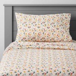 In The Garden Cotton Kids' Sheet Set - Pillowfort™ -Pillowfort GUEST 6050ac4d 34de 4c22 ba63 c5bf3449eb9a