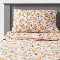 Vintage Floral Print Cotton Kids' Sheet Set - Pillowfort™ -Pillowfort GUEST 6d20106b bca3 4f6d a563 3234b9188927