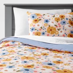 Vintage Floral Print Kids' Comforter Set - Pillowfort™ -Pillowfort GUEST a907834d b67b 4094 ae4f 835e0e1e3e0a
