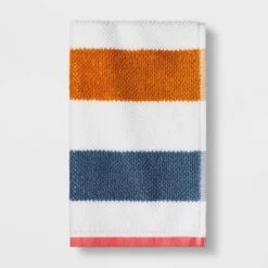 Striped Kids’ Towel With SILVADUR™ Antimicrobial Technology - Pillowfort™ -Pillowfort GUEST f163fe6d 5e01 4c30 b69b 567516b22dde